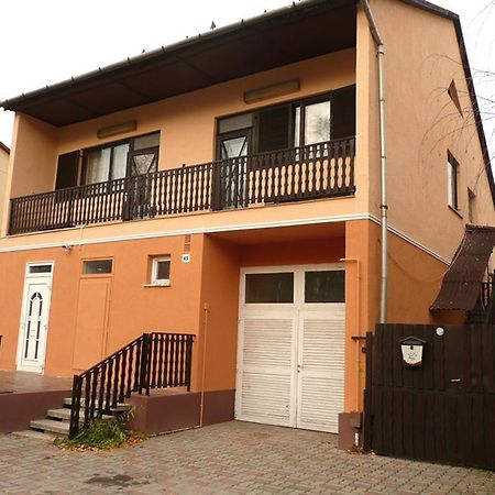 Orchidea Apartman タタ エクステリア 写真
