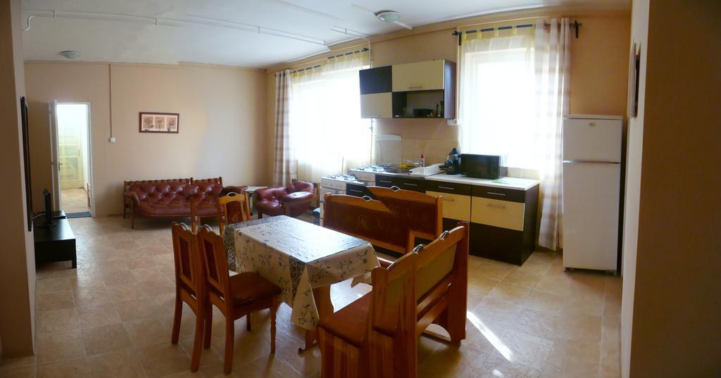 Orchidea Apartman タタ 部屋 写真